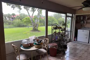 212 Lake Susan Ln, West Palm Beach, FL 33411 - Photo 16