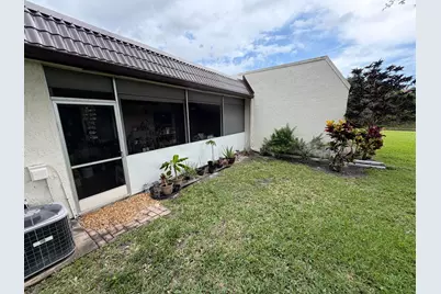 212 Lake Susan Lane, West Palm Beach, FL 33411 - Photo 18