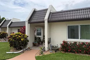 212 Lake Susan Ln, West Palm Beach, FL 33411 - Photo 1