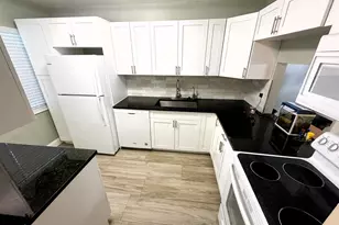 212 Lake Susan Ln, West Palm Beach, FL 33411 - Photo 28