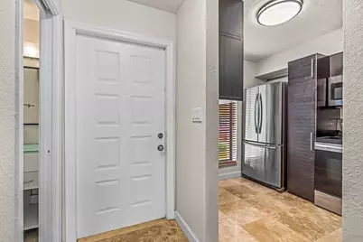 2700 S Oakland Forest Drive #305, Oakland Park, FL 33309 - Photo 14