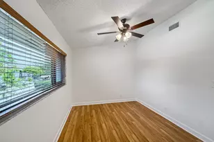 2700 S Oakland Forest Dr, Oakland Park, FL 33309 - Photo 30