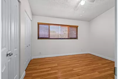 2700 S Oakland Forest Drive #305, Oakland Park, FL 33309 - Photo 22