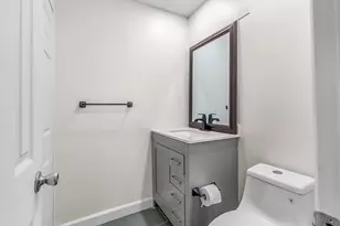 2700 S Oakland Forest Dr, Oakland Park, FL 33309 - Photo 24