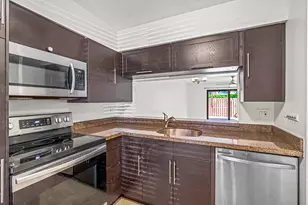2700 S Oakland Forest Dr, Oakland Park, FL 33309 - Photo 10