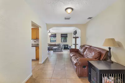 713 NE 35th Street, Oakland Park, FL 33334 - Photo 8