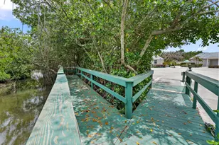 625 W Lake Jasmine Cir, Vero Beach, FL 32962 - Photo 26