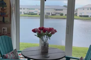 625 W Lake Jasmine Cir, Vero Beach, FL 32962 - Photo 2
