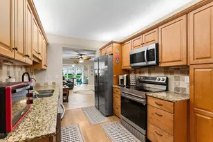 625 W Lake Jasmine Cir, Vero Beach, FL 32962 - Photo 32