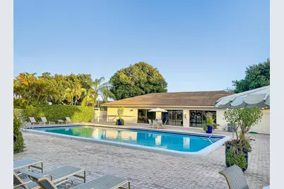 2700 S Oakland Forest Drive #305, Oakland Park, FL 33309 - Photo 38