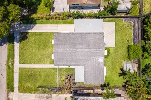 1029 Andrews Rd, West Palm Beach, FL 33405 - Photo 6