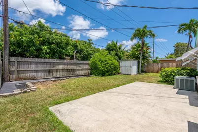 1029 Andrews Road, West Palm Beach, FL 33405 - Photo 4