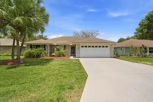 724 24th Square, Vero Beach, FL 32962 - Photo 2