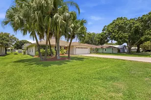 724 24th Square, Vero Beach, FL 32962 - Photo 4