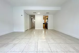413 N Cypress Dr, Jupiter, FL 33469 - Photo 4