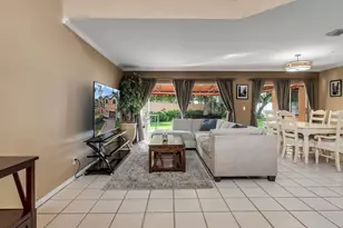 2510 Rampart Way S, Hollywood, FL 33026 - Photo 4