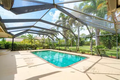 9405 Dundee Drive, Lake Worth, FL 33467 - Photo 6