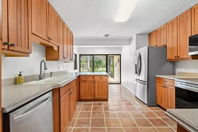 9405 Dundee Drive, Lake Worth, FL 33467 - Photo 14