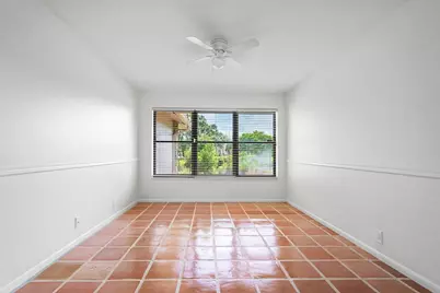 9405 Dundee Drive, Lake Worth, FL 33467 - Photo 12