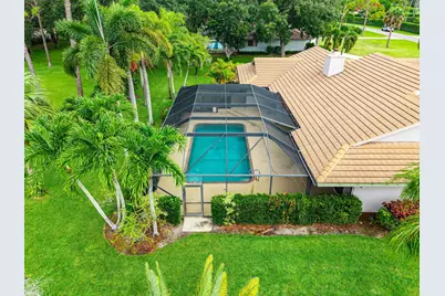 9405 Dundee Drive, Lake Worth, FL 33467 - Photo 2