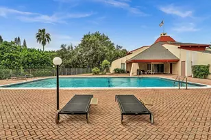 642 NW 13th St, Boca Raton, FL 33486 - Photo 2