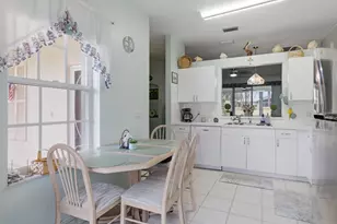 848 NW Sorrento Ln, Port Saint Lucie, FL 34986 - Photo 12