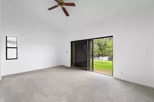 9297 Laurel Green Dr, Boynton Beach, FL 33437 - Photo 18