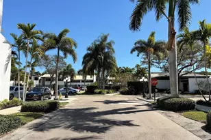 3900 NE 18th Ave, Oakland Park, FL 33334 - Photo 2