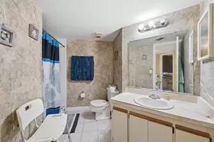 1530 SE Royal Green Cir, Port Saint Lucie, FL 34952 - Photo 18