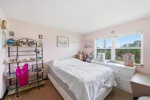 1530 SE Royal Green Cir, Port Saint Lucie, FL 34952 - Photo 10