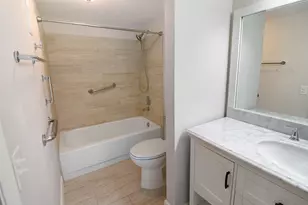 7801 Ashmont Cir, Tamarac, FL 33321 - Photo 12