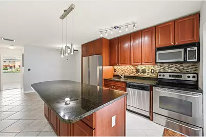 2881 NE 32nd Street #118, Fort Lauderdale, FL 33306 - Photo 6