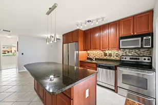 2881 NE 32nd St, Fort Lauderdale, FL 33306 - Photo 6