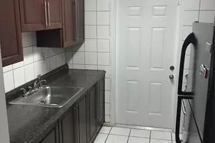 161 NW 164th St, Miami, FL 33169 - Photo 6