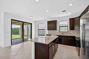 8853 Sandy Crk Wy, Lake Worth, FL 33467 - Photo 8