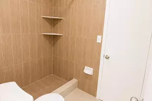 887 Crystal Lake Dr, Pompano Beach, FL 33064 - Photo 18