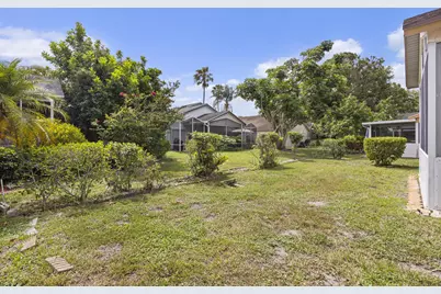 119 Hammocks Court, Greenacres, FL 33413 - Photo 32