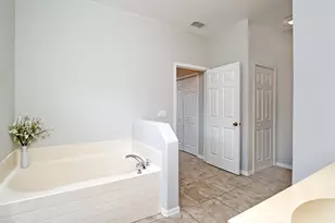 232 SW Aldoro Pl, Port Saint Lucie, FL 34953 - Photo 18