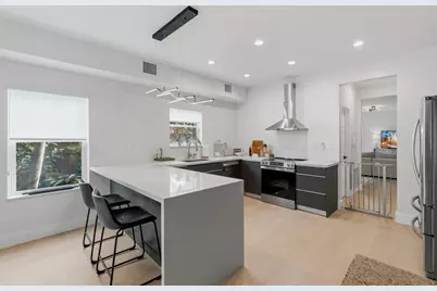 645 NW 2nd Avenue, Fort Lauderdale, FL 33311 - Photo 6