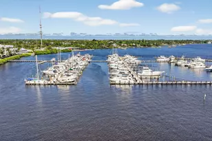 875 NW Flagler Ave, Stuart, FL 34994 - Photo 1