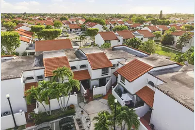 1461 SW 124th Court #13-c, Miami, FL 33184 - Photo 2