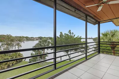 661 NE 195th Street #310, Miami, FL 33179 - Photo 4