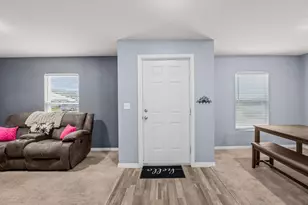2226 SE Heathwood Cir, Port Saint Lucie, FL 34952 - Photo 4