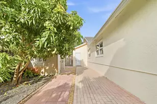 5787 SW 57th Way, Davie, FL 33314 - Photo 36