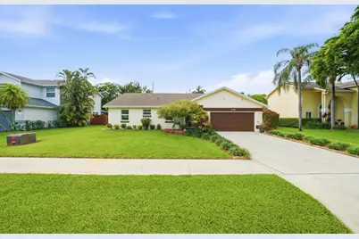 5787 SW 57th Way, Davie, FL 33314 - Photo 2
