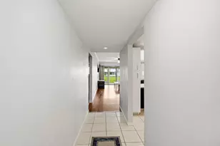 2181 Woolbright Rd, Boynton Beach, FL 33426 - Photo 4