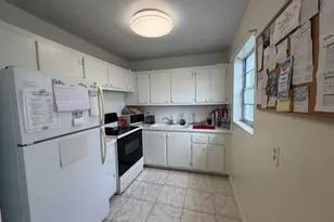 229 E Durham E, Deerfield Beach, FL 33442 - Photo 2