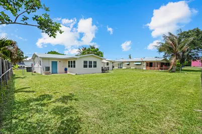 1621 Frances Avenue, Fort Pierce, FL 34949 - Photo 30