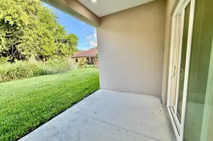660 NE Moss Rose Pl, Port Saint Lucie, FL 34983 - Photo 20