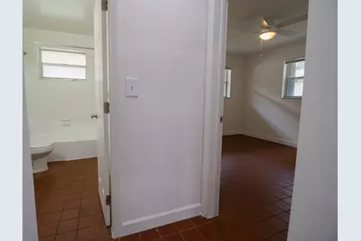 400 SW 8th Avenue #8, Fort Lauderdale, FL 33312 - Photo 6